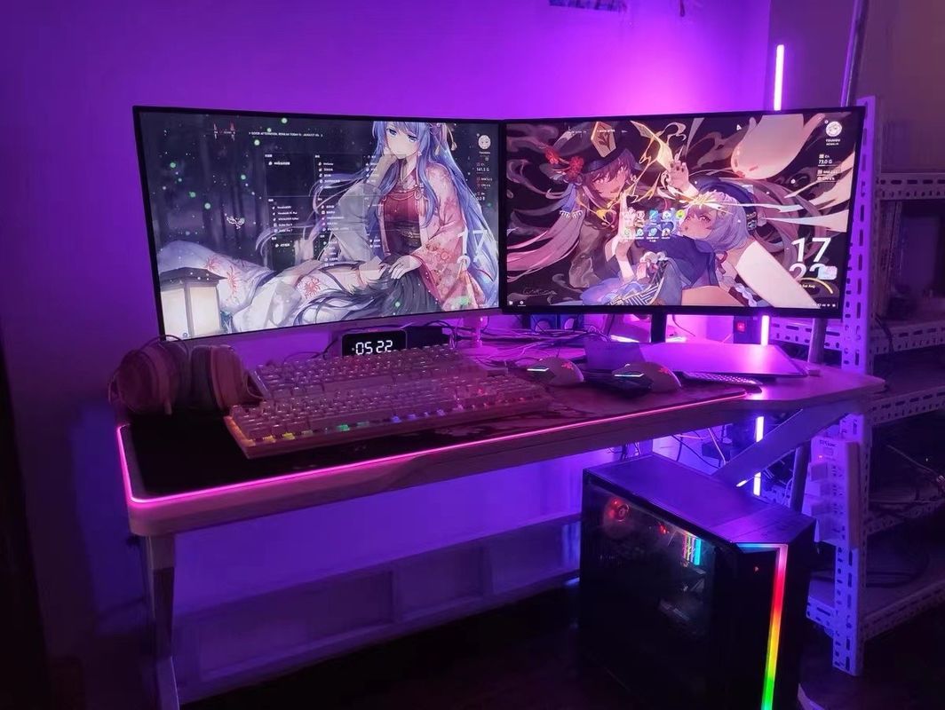 간단한 디자인에서 휴일 장식용 조정 가능한 RGB 스마트 제어 코너 램프