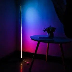 스마트 홈 침실용 맞춤형 대기 와이파이 앱 및 원격 제어 LED 바닥등