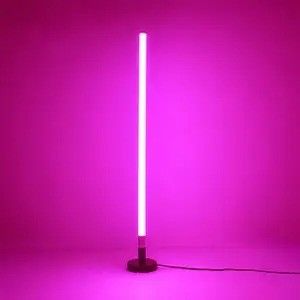 RGB 게임 조명 거실 실내 분위기 조명 RGB 장식 야간 조명 서 있는 LED 코너 바닥 램프
